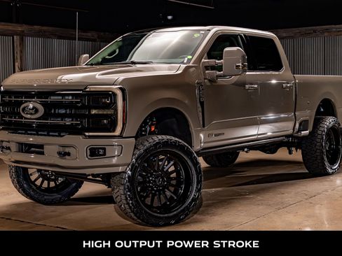 Used 2026 Ford F250 Platinum w/ Platinum Plus Package image 5