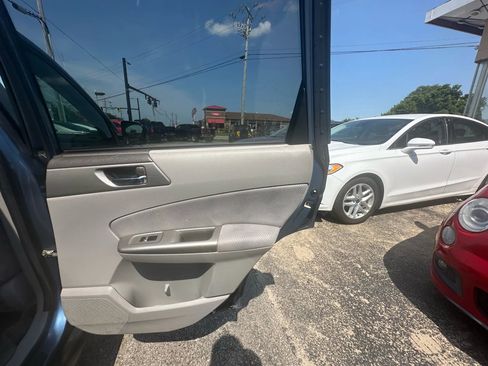 Used 2010 Subaru Forester 2.5X Premium image 19