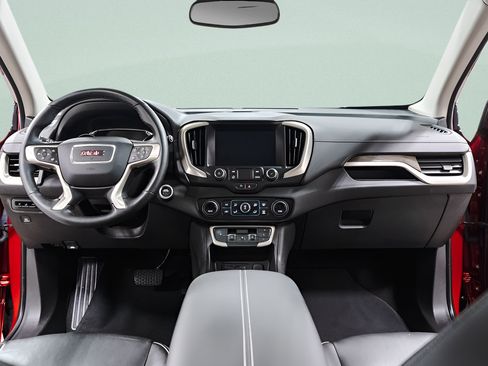 Used 2024 GMC Terrain Denali w/ Denali Premium Package AWD/4WD image 9