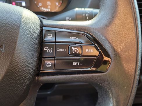 Used 2024 RAM ProMaster 2500 w/ Convenience Group image 27