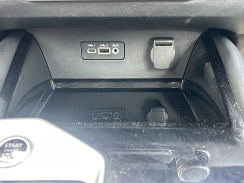 Used 2024 Nissan Altima 2.5 SR FWD image 7
