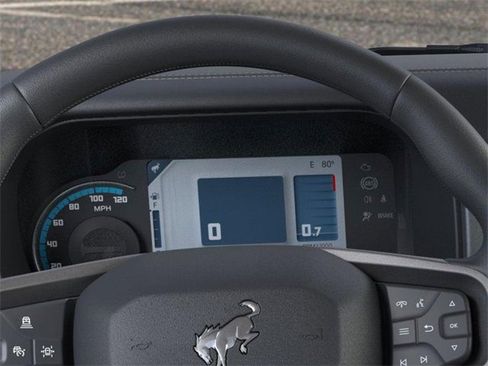 New 2025 Ford Bronco Badlands image 13