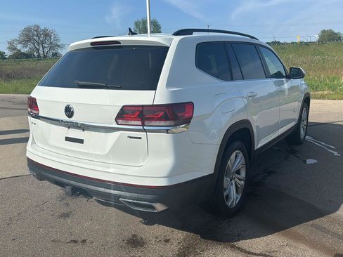 Used 2023 Volkswagen Atlas SE AWD/4WD image 6