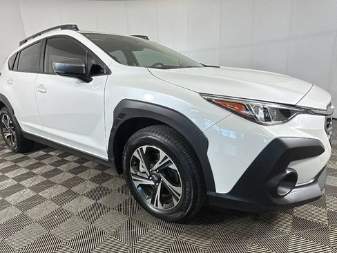 Used 2024 Subaru Crosstrek 2.0i Premium AWD/4WD image 3