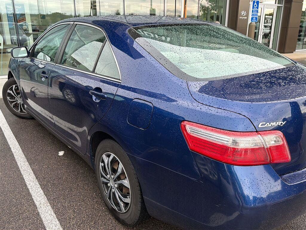 Used 2008 Toyota Camry LE FWD image 9