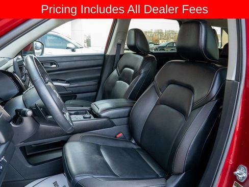 Used 2023 Nissan Pathfinder SL AWD/4WD image 13