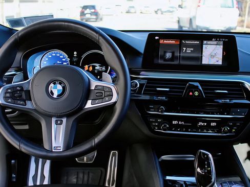 Used 2018 BMW 640i Gran Turismo xDrive w/ Luxury Seating Package image 5