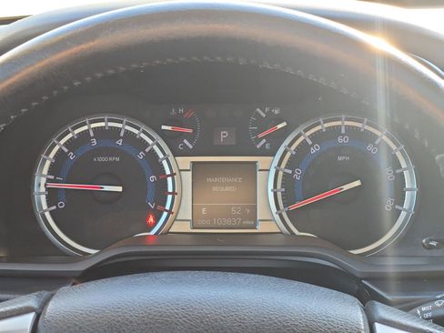 Used 2018 Toyota 4Runner SR5 Premium image 19