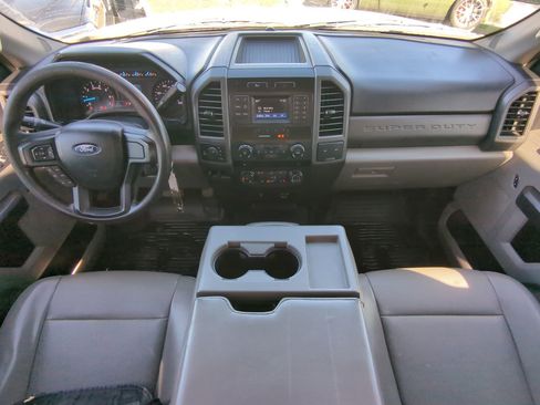 Used 2017 Ford F250 XL w/ Power Equipment Group image 15