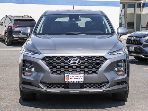 Used 2019 Hyundai Santa Fe SE AWD/4WD image 2