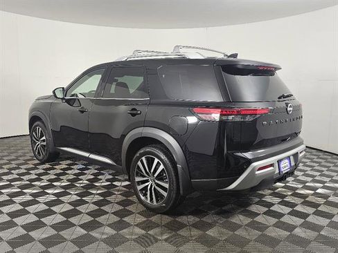 New 2025 Nissan Pathfinder Platinum AWD/4WD image 7
