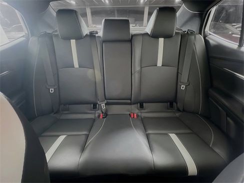 Used 2025 Toyota Camry SE image 25