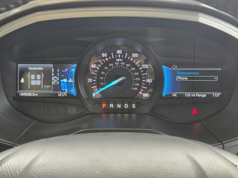 Used 2022 Ford Edge Titanium AWD/4WD image 11