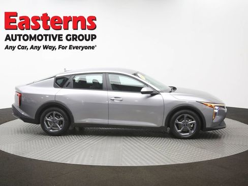 Used 2025 Kia K4 FWD image 44