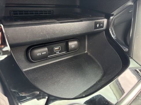 Used 2021 Kia Seltos EX image 19