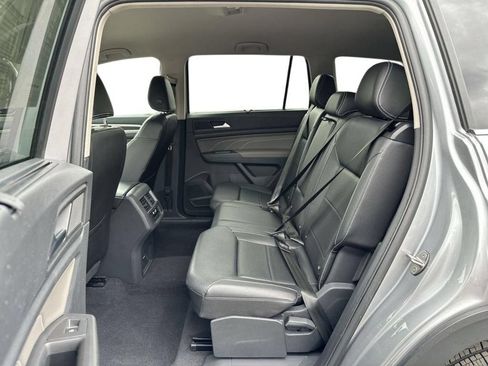 Used 2023 Volkswagen Atlas SE FWD image 23