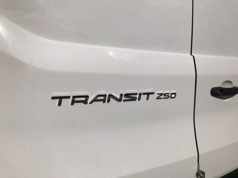 Used 2020 Ford Transit 250 Low Roof AWD image 35