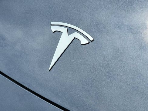 Used 2025 Tesla Model 3 Long Range RWD image 32