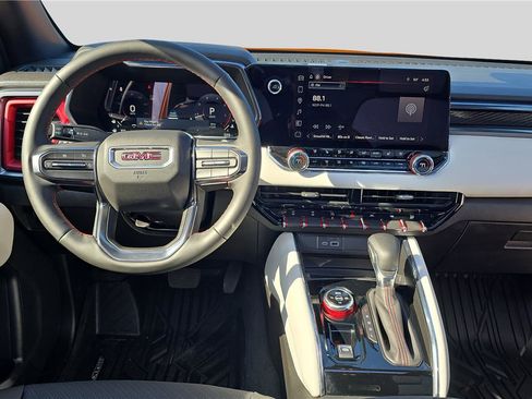 Used 2026 GMC Canyon AT4X AWD/4WD image 9