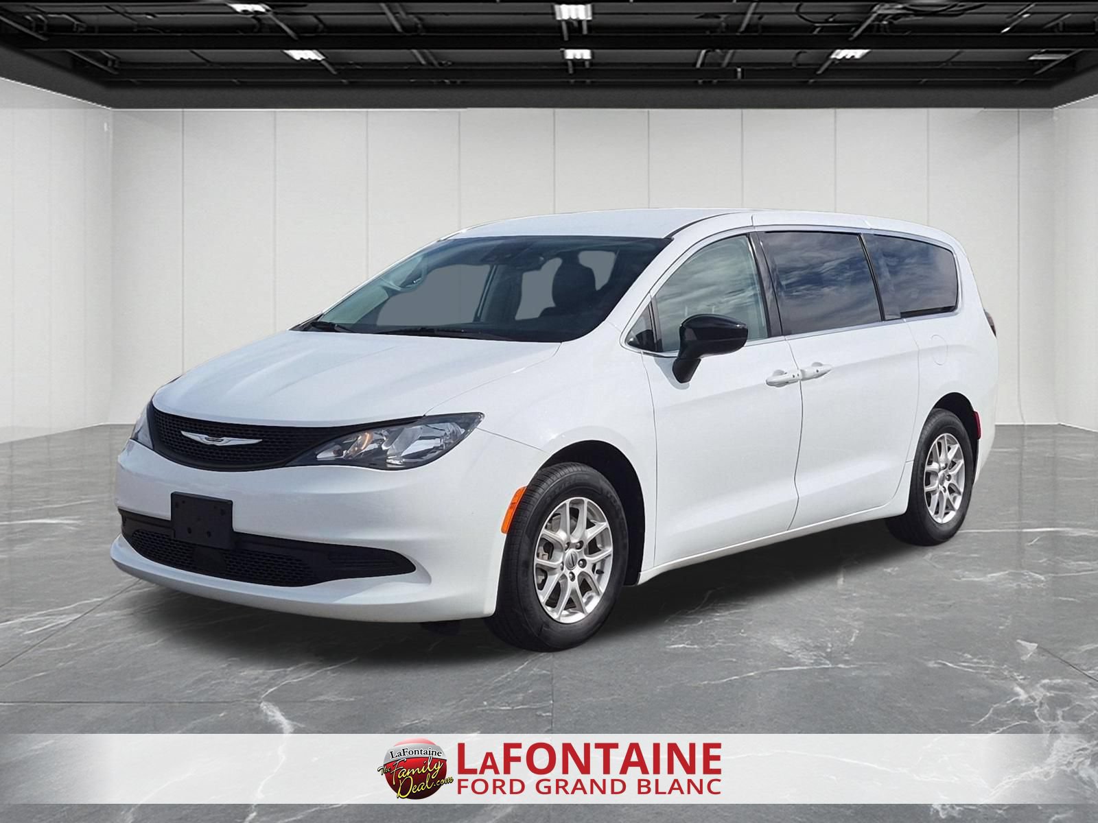 Used 2024 Chrysler Voyager LX FWD image 1