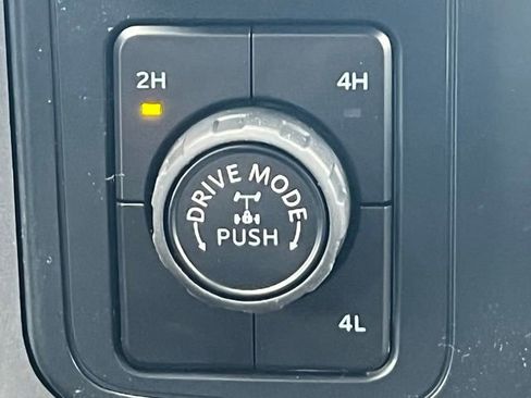 New 2026 Ford F150 XLT w/ Equipment Group 302A MID image 8