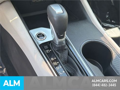 Used 2025 Nissan Altima 2.5 SV FWD image 35