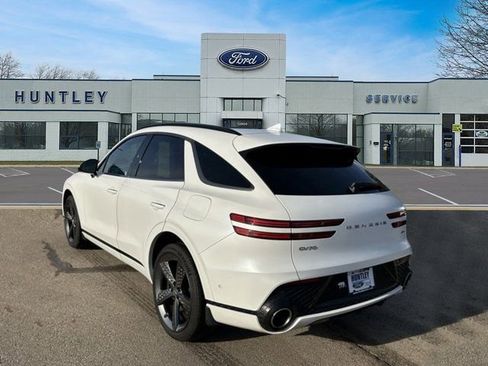 Used 2023 Genesis GV70 2.5T w/ Sport Prestige Package image 6