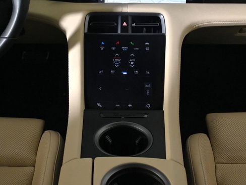 Certified 2023 Porsche Taycan GTS image 17