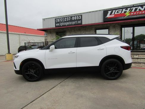 Used 2019 Chevrolet Blazer LT w/ Sun and Wheels Package FWD image 2
