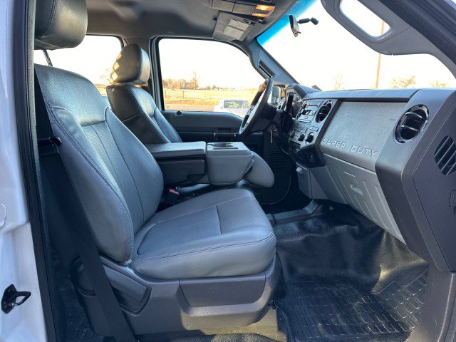 Used 2015 Ford F550 2WD Crew Cab Super Duty image 22