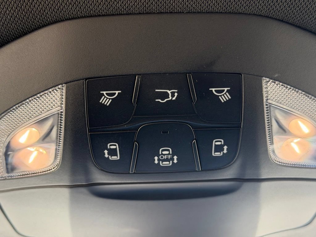 New 2027 Chrysler Pacifica Select FWD image 14