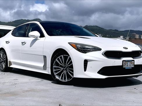 Used 2018 Kia Stinger Premium RWD image 21