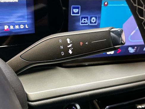 New 2025 Chevrolet Traverse LT w/ Enhanced Driving Package image 18