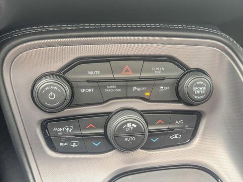 Used 2023 Dodge Challenger GT w/ Plus Package image 18