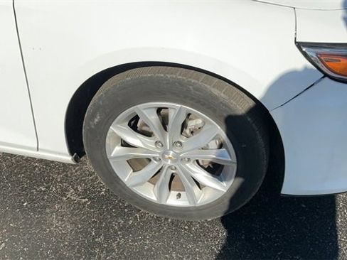 Used 2024 Chevrolet Malibu LT image 26