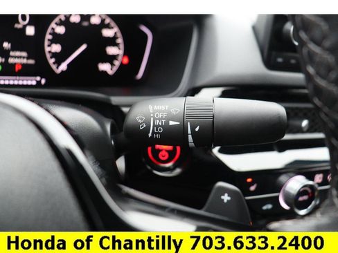 Used 2025 Honda Civic Sport image 11