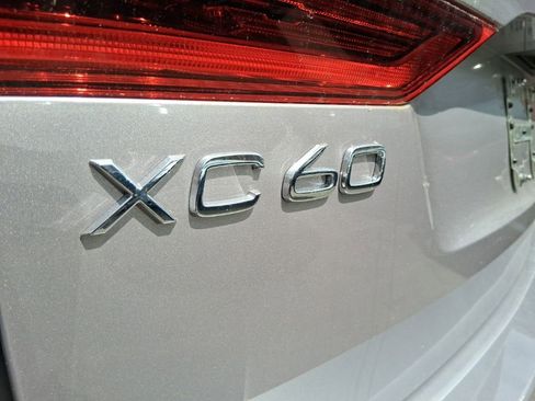 New 2026 Volvo XC60 B5 Plus w/ Climate Package AWD/4WD image 7
