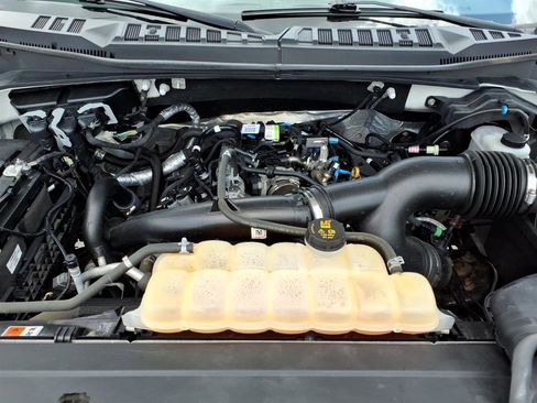 Used 2019 Ford F150 XL w/ Equipment Group 101A Mid AWD/4WD image 11