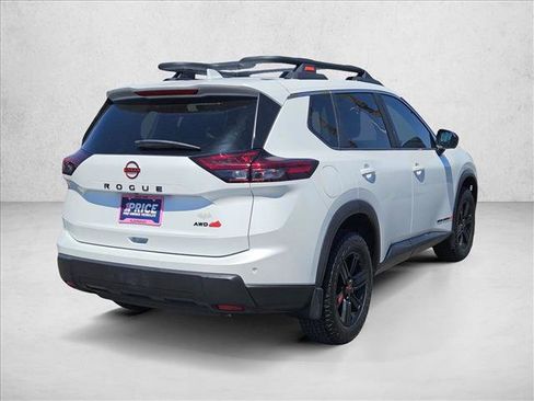 Certified 2025 Nissan Rogue SV AWD/4WD image 5