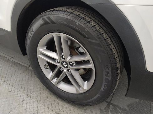 Used 2017 Hyundai Santa Fe Sport image 31