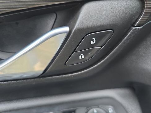 Certified 2023 GMC Terrain SLE w/ Driver Convenience Package image 13