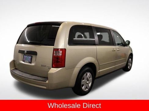 Used 2010 Dodge Grand Caravan SE image 2