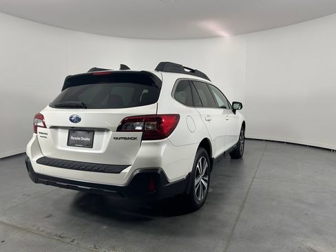 Used 2019 Subaru Outback 2.5i Limited w/ Popular Package #2 AWD/4WD image 7