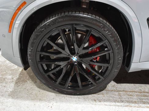 Used 2024 BMW X5 xDrive40i w/ M Sport Package AWD/4WD image 53