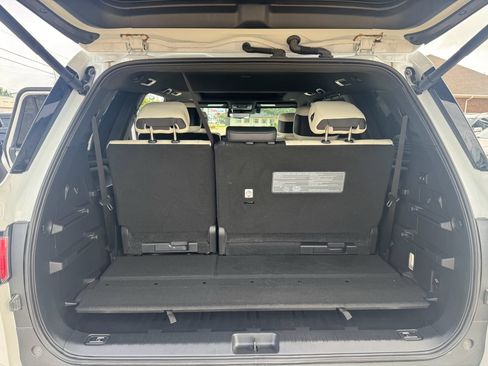 Used 2024 Toyota Sequoia Capstone AWD/4WD image 20