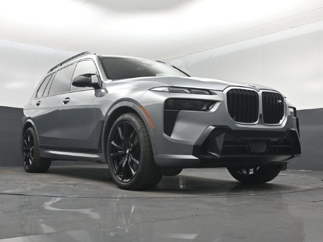 Used 2025 BMW X7 M60i w/ Executive Package AWD/4WD image 32
