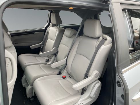 Used 2024 Honda Odyssey EX-L image 13