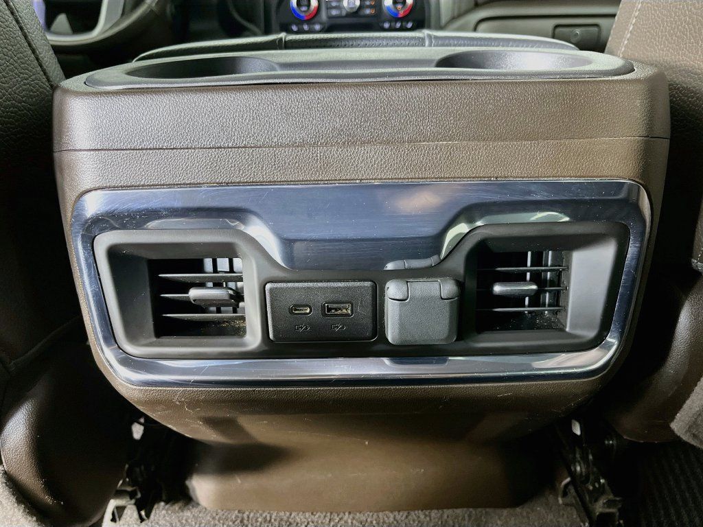 Used 2022 GMC Sierra 3500 Denali w/ Denali Ultimate Package AWD/4WD image 33