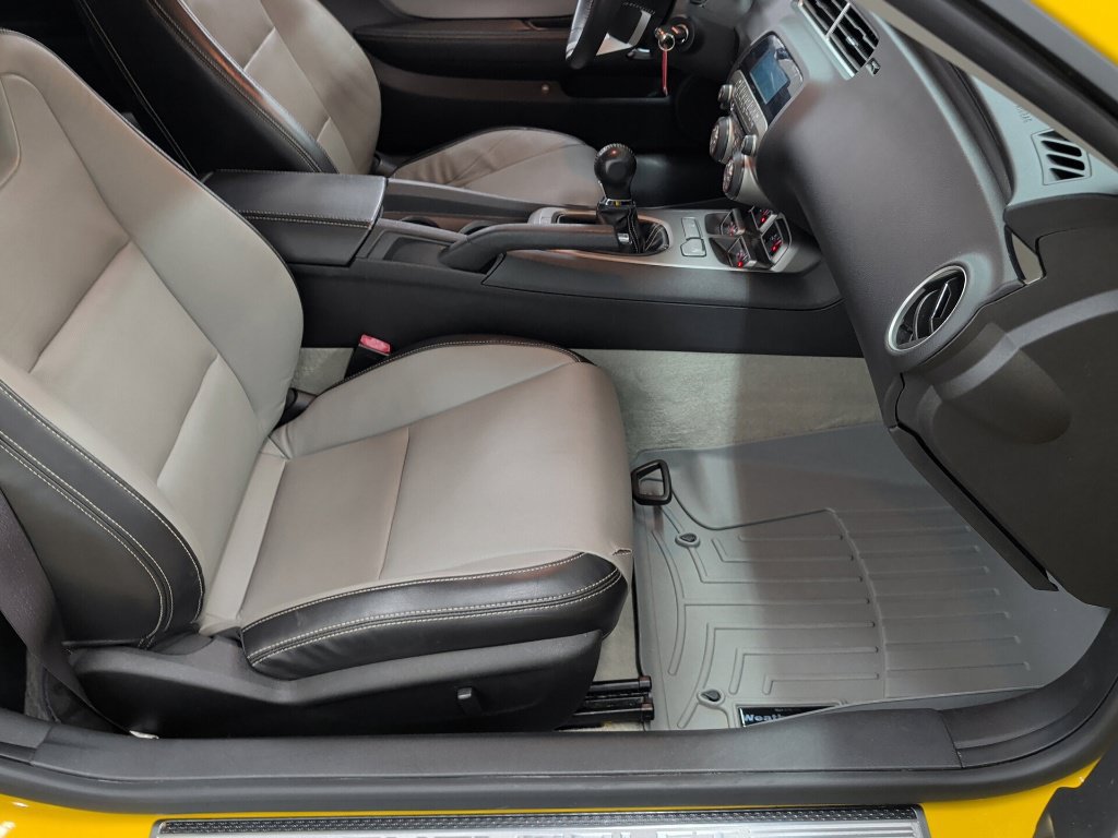 Used 2010 Chevrolet Camaro SS w/ LPO, Ground Effects Package RWD image 26
