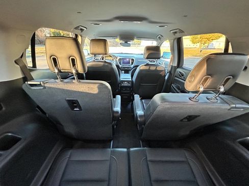 Used 2019 GMC Acadia SLT image 15